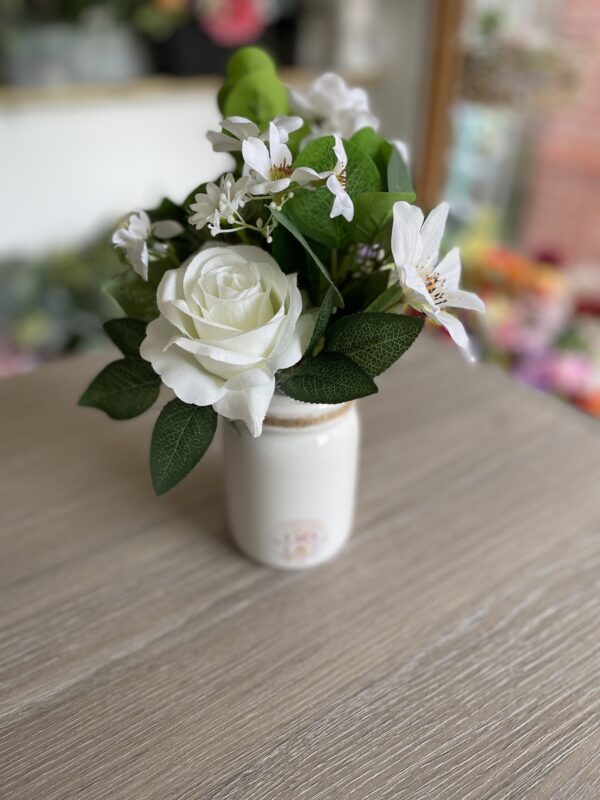 Rose Table Arrangement