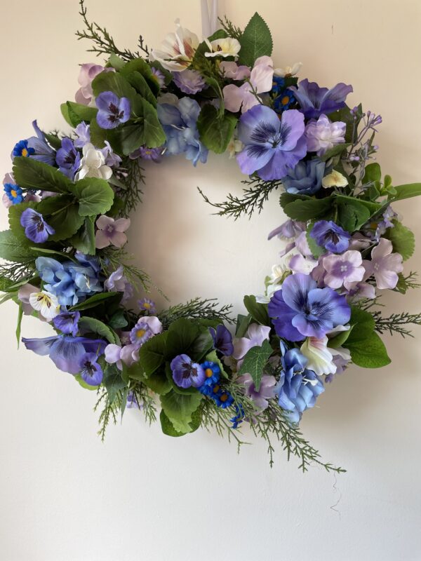 Winter Pansy and Hydragea Wreath