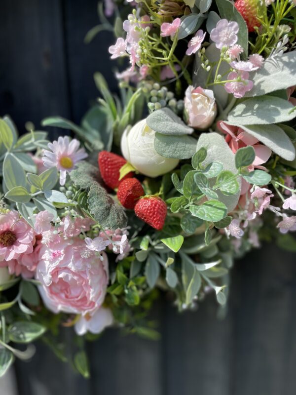 Strawberry & Cream Summer Wreath - Image 2